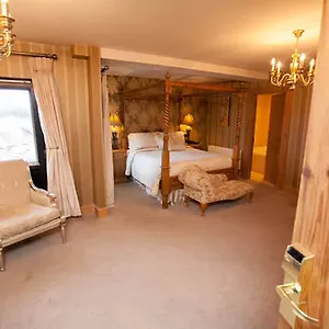 *** Hotel The Mariner, Ireland