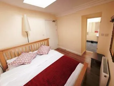 The Times Hostel - Camden Place Dublin
