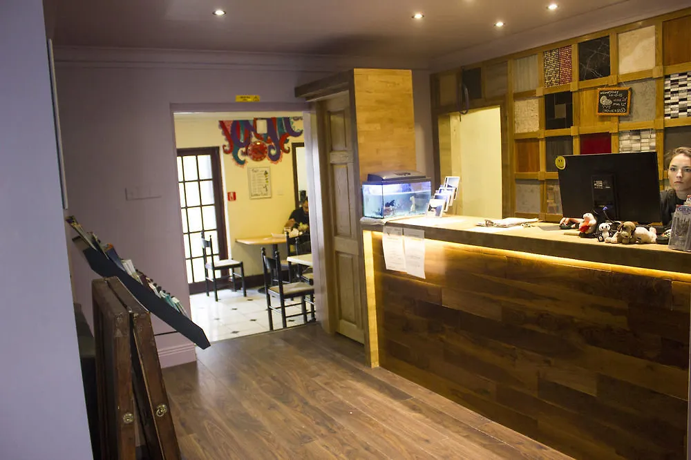 The Times Hostel - Camden Place Dublin